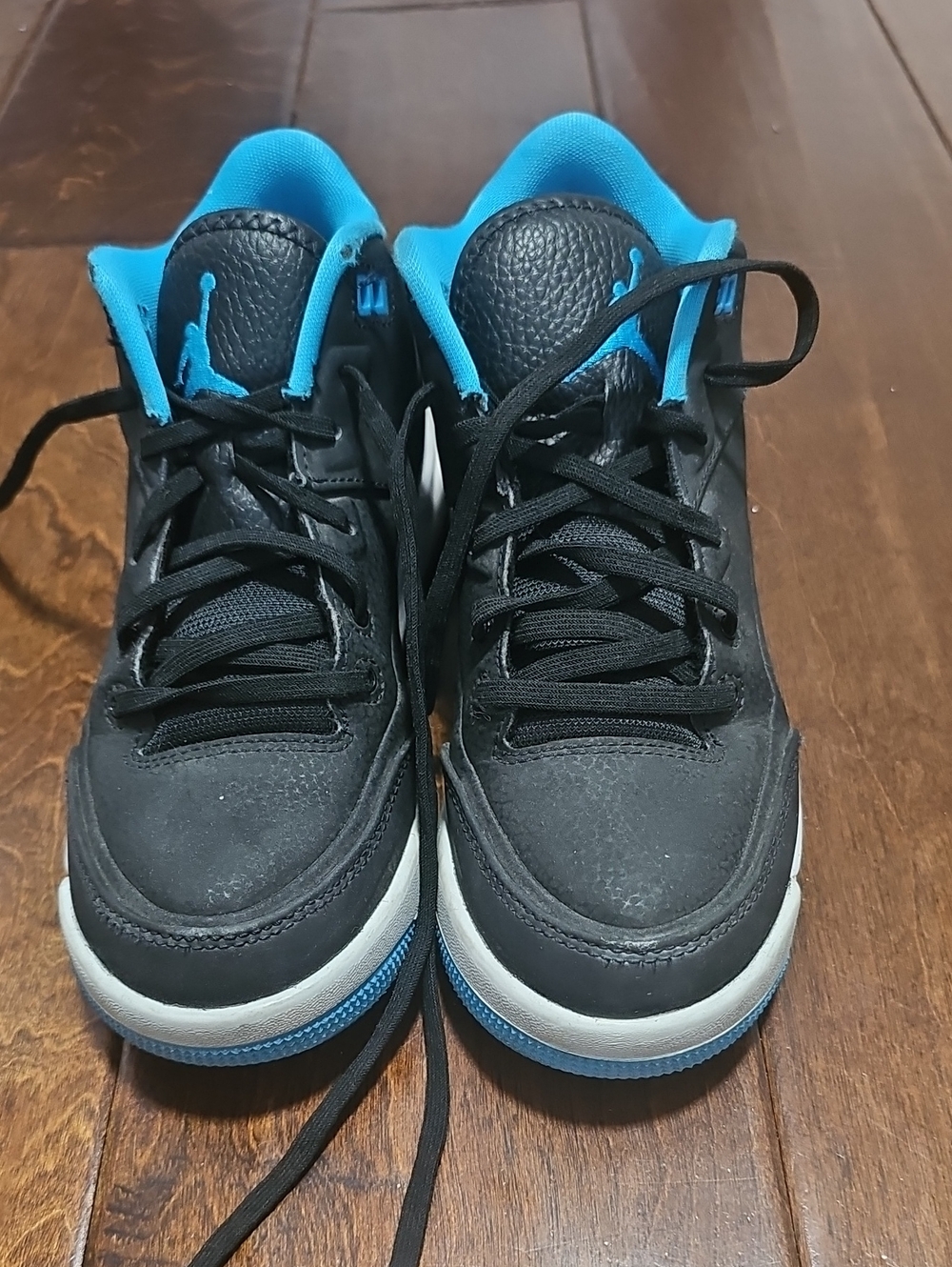 Kids Nike Sz 4.5Y Jumpman Black and Blue Basketball Sneakers